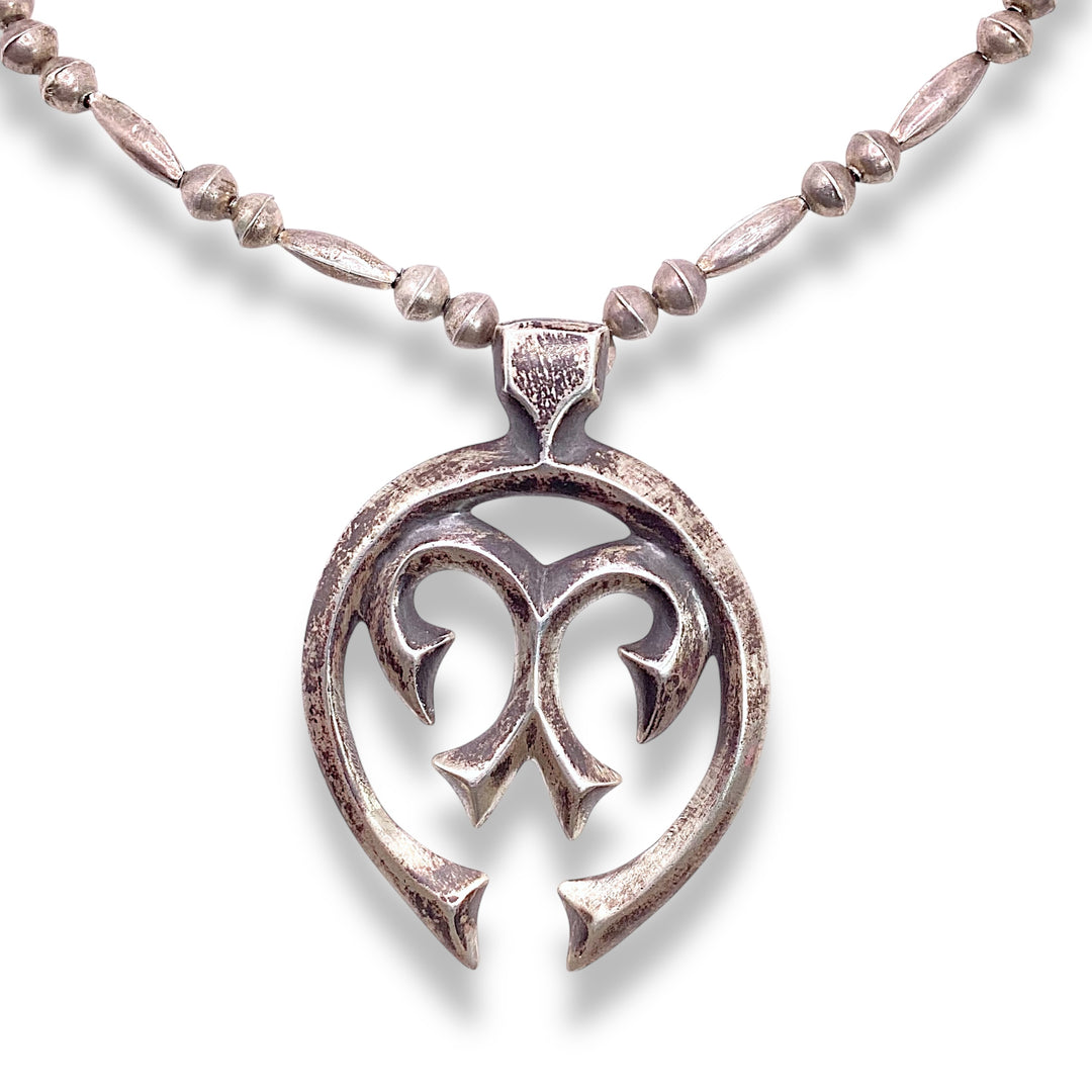 Dead Pawn Vintage Navajo Pearl Naja Necklace Native American Made
