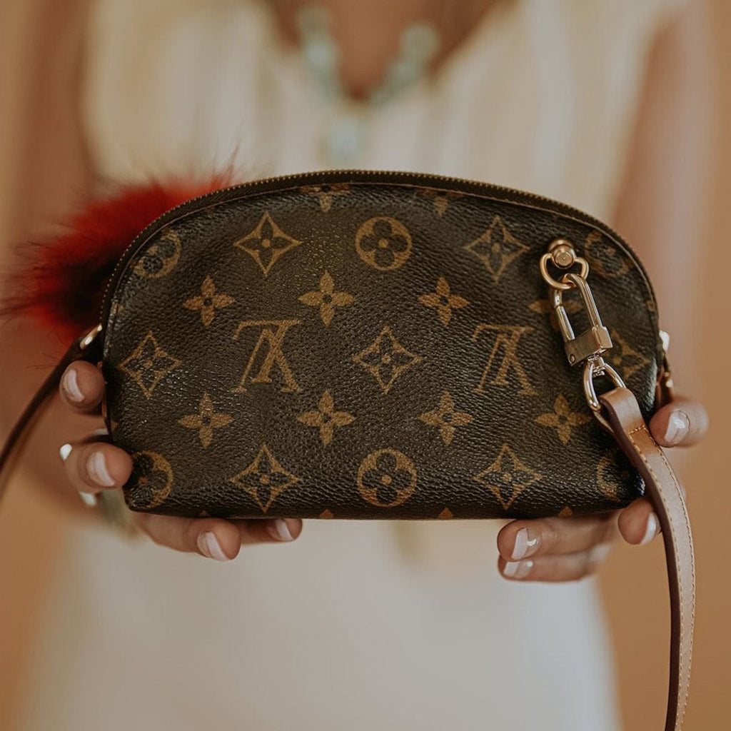 Adding a chain to the new Louis Vuitton GM Cosmetic Pouch is a